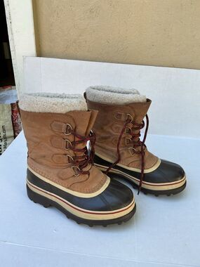 Sorel womens  boots  6.5